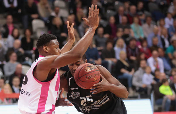 阿德托昆博 阿德托昆博